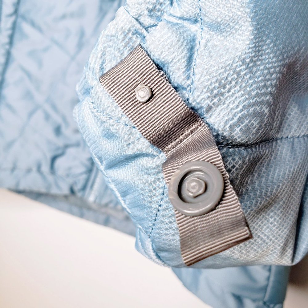The North Face Quilted Light Blue Puffer M - Picture 8 of 9
